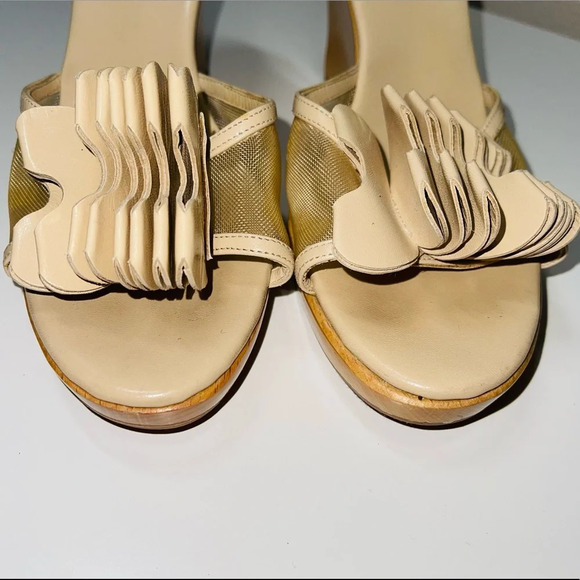 Monica Magli Tan Flutter Mesh Inset Slip-on Wooden Wedged Sandals 6 Women’s - Picture 2 of 12